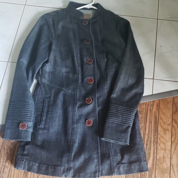 Mid thigh length Indigo Palms denim jacket. - Picture 2 of 3